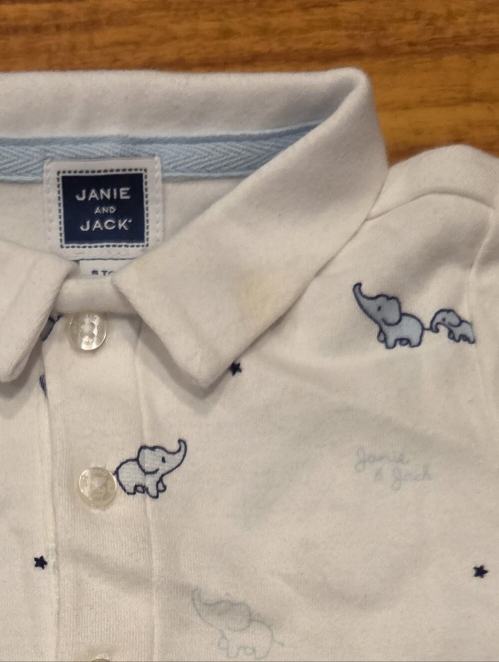 Janie and Jack NWT 6-12 Months Ivory and Blue Whale Romper and Socks - Picture 7 of 7